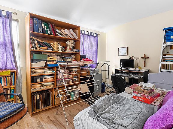 5th image of 12239 Long St