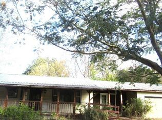 950 Federal Rd, Little Hocking, OH 45742