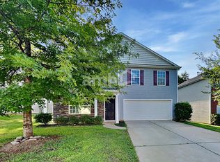 9428 Eagle Feathers Dr, Charlotte, NC 28214