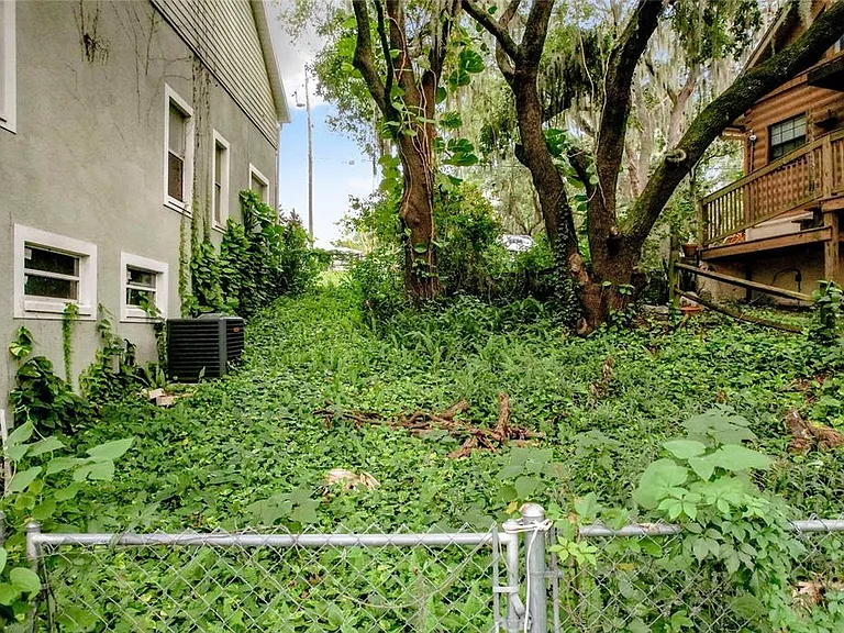 132 Orange Ave — Photo 52