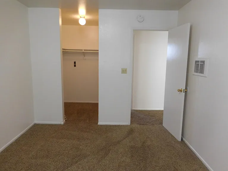 807 Embarcadero Del Norte #5 — Photo 4