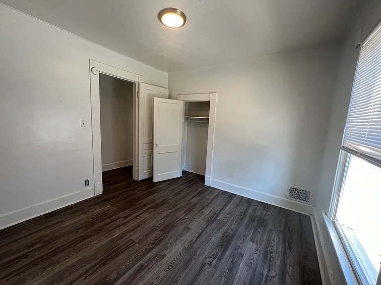 302.5 N Summit St #302.5 — Photo 9