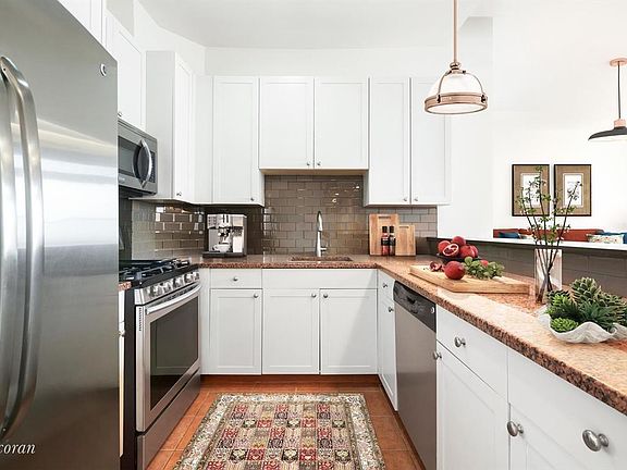 3rd image of 444 12th St APT 4E