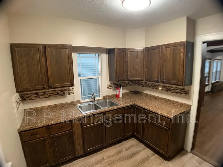 1150 Central Ave W #2 — Photo 5
