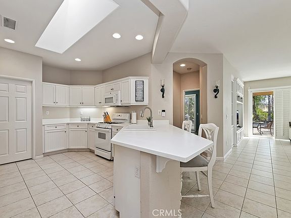 2nd image of 9133 Espinosa St