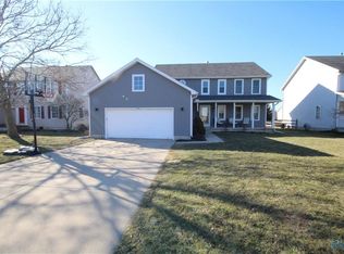 1490 Logan Ln, Perrysburg, OH 43551