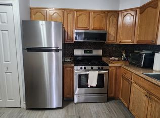 15 Sagamore Rd APT 1, Island Park, NY 11558
