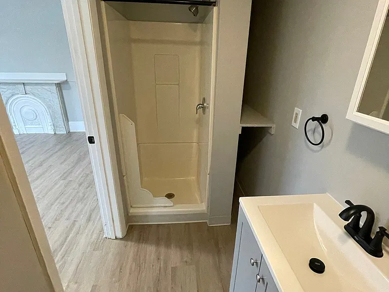 120 Myrtle St #6 — Photo 8