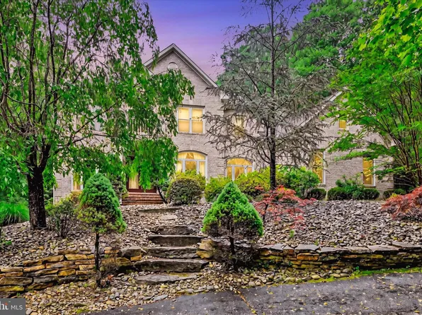 17 Durkee Farm Rd, Reisterstown, MD 21136