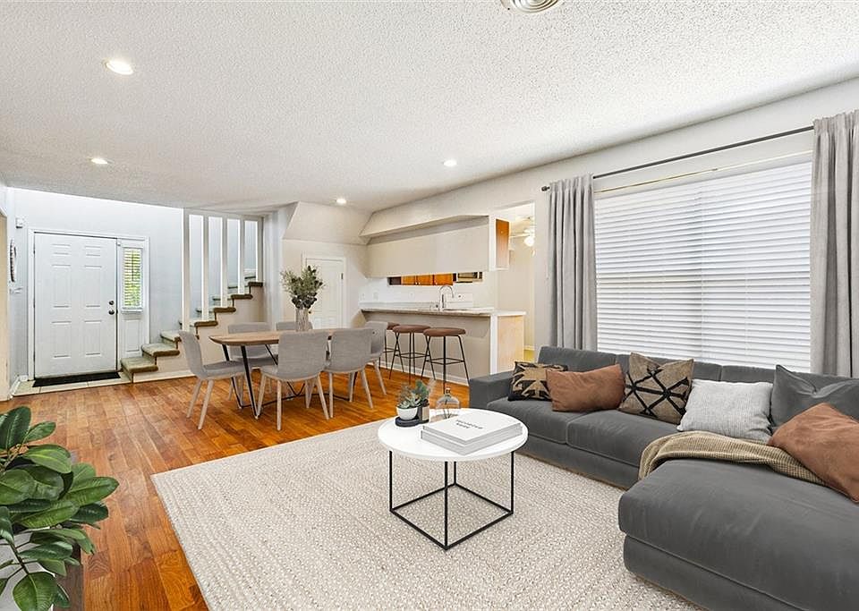 1st image of 1500 W Esplanade Ave APT 42B