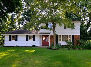 101 Benedict Rd, Pittsford, NY 14534