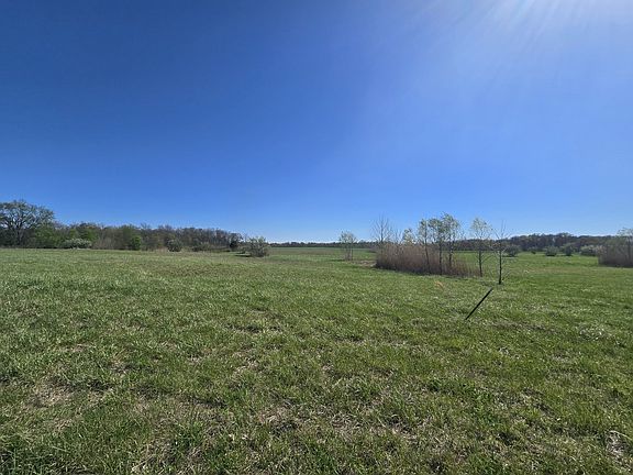 2nd image of 1 E Bakerville Rd