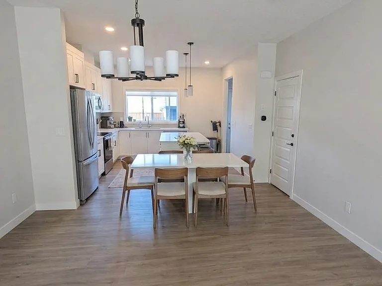 65 Silverton Glen Gate SW #65 — Photo 14