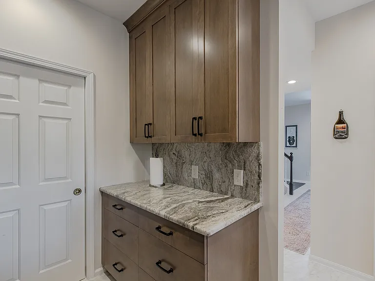 300 Stratford Ln #300 — Photo 16