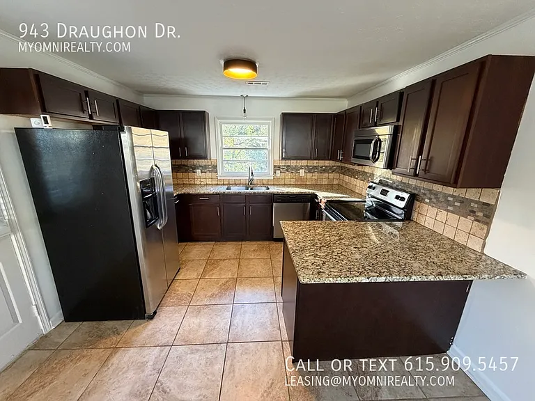 943 Draughon Dr — Photo 5