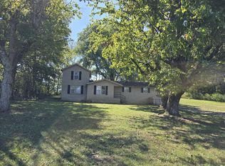 2606 Cave Springs Rd, Springfield, TN 37172