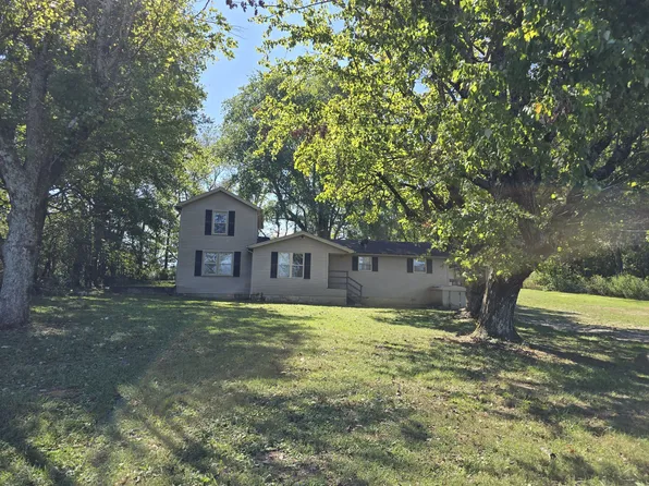 2606 Cave Springs Rd, Springfield, TN 37172