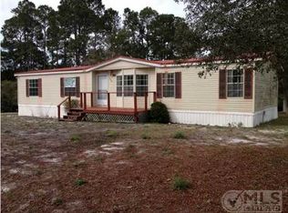 305 12th St NE, Carrabelle, FL 32322
