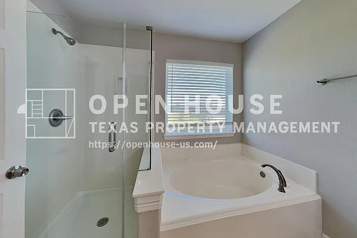8803 Butterstone Ridge Ln — Photo 11