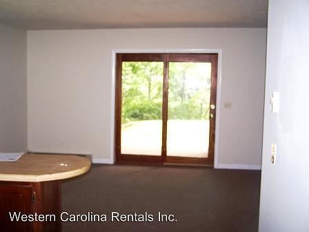 2nd image of 419 N Country Club Dr Unit 2