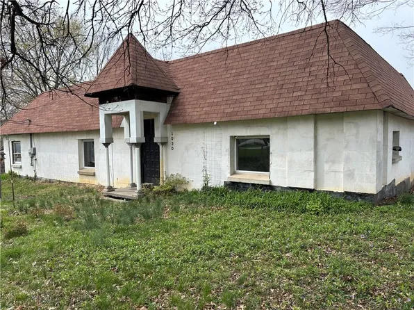 1030 NE 88th St, Kansas City, MO 64155