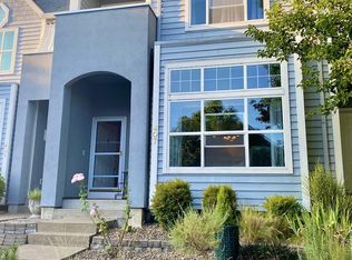 407 NE Roth St, Portland, OR 97211