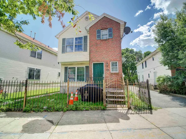 418 Ocean Avenue image 1 of 20