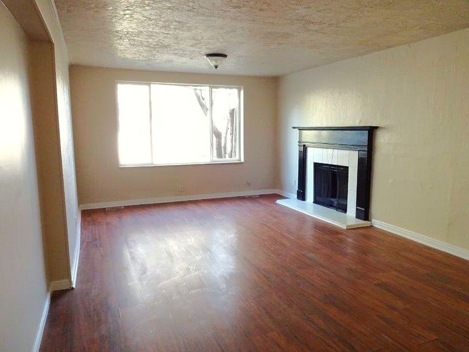 1st image of 352 E Hampton Ave #1