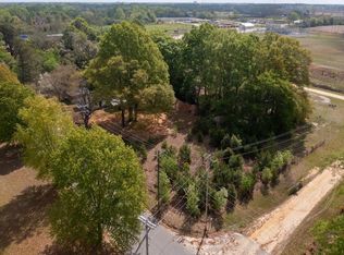 Hall St, Laurinburg, NC 28352