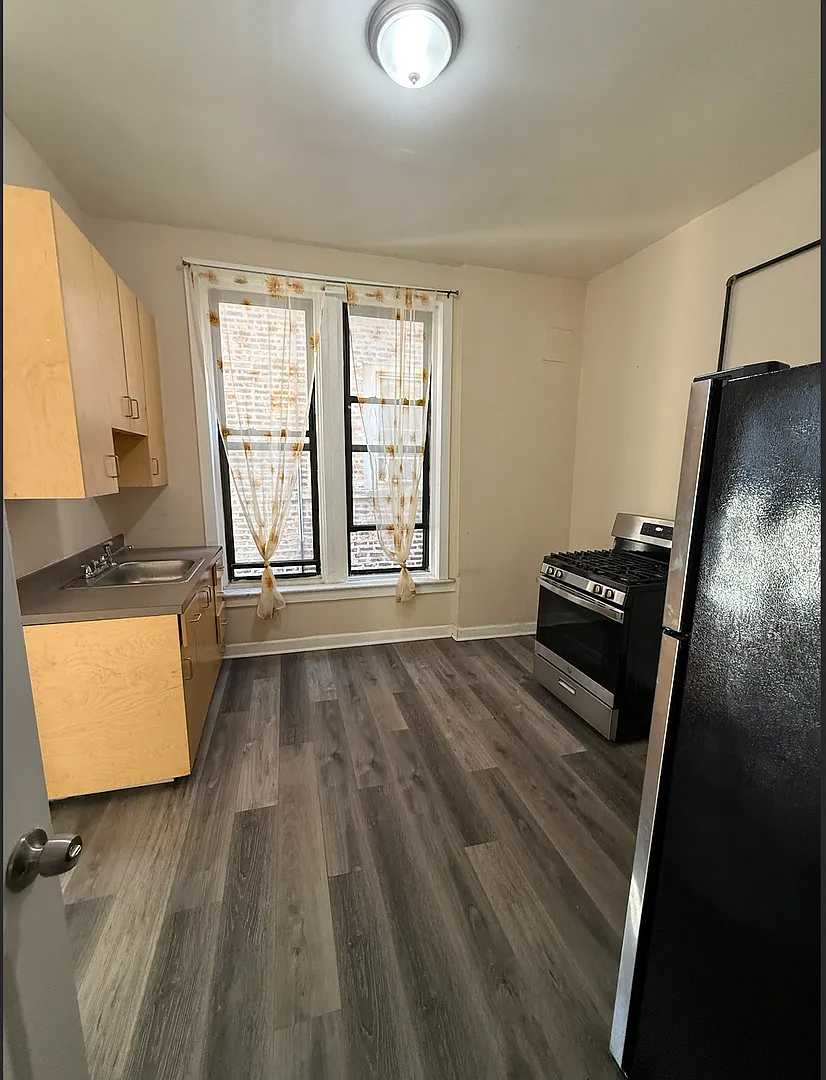 2 bed, $1,500 — Photo 3