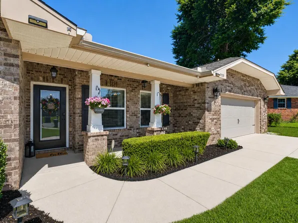 709 Concord Ct, Fort Walton Beach, FL 32547