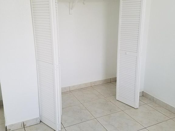 2nd image of 2565 NW 205th St