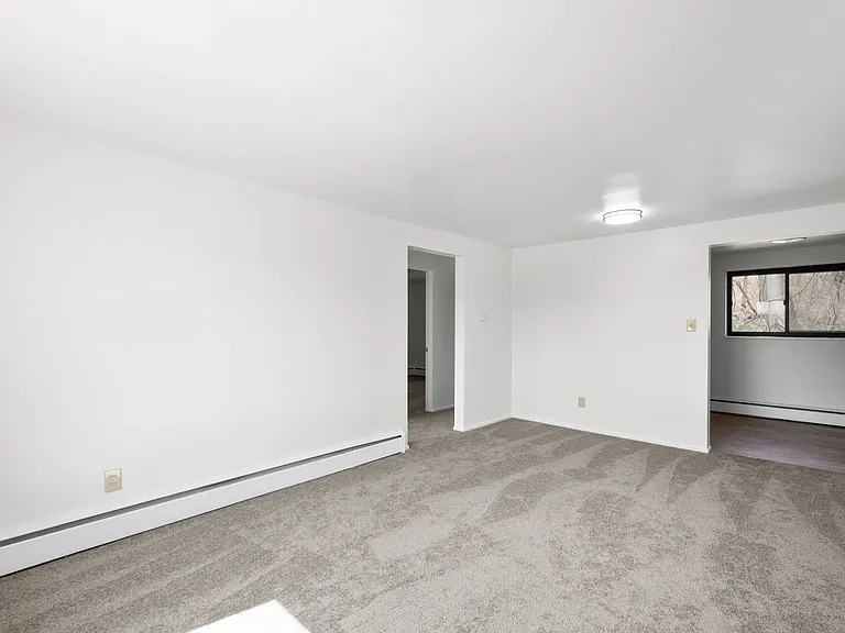 Lindberg Apartments — Photo 41