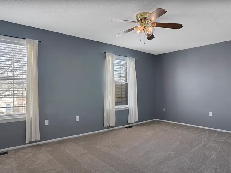 1501 Doolittle Dr — Photo 10
