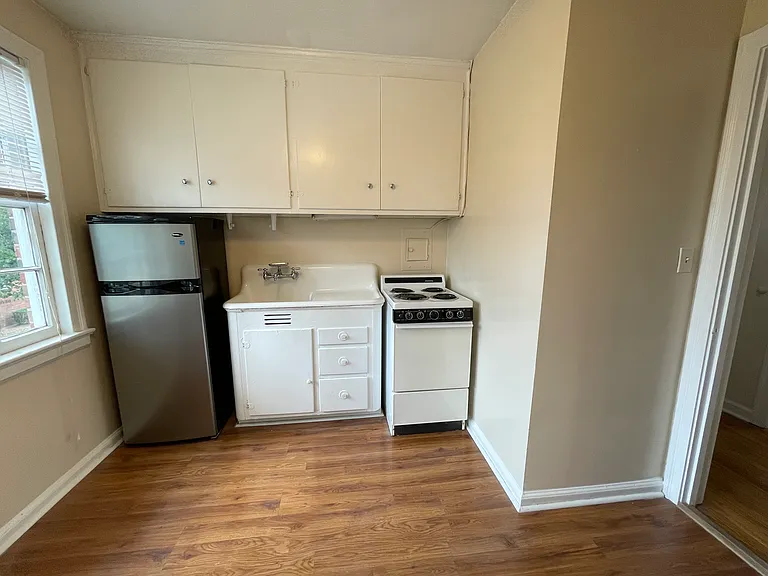 2823 Thornhill Rd — Photo 15