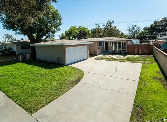 2nd image of 13814 Mulberry Dr