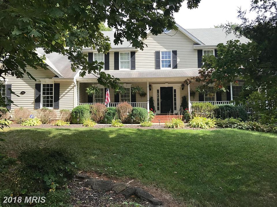 1st image of 4 Trotter Ln
