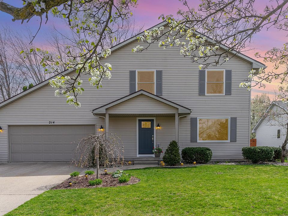 1st image of 214 E Chapel Ln