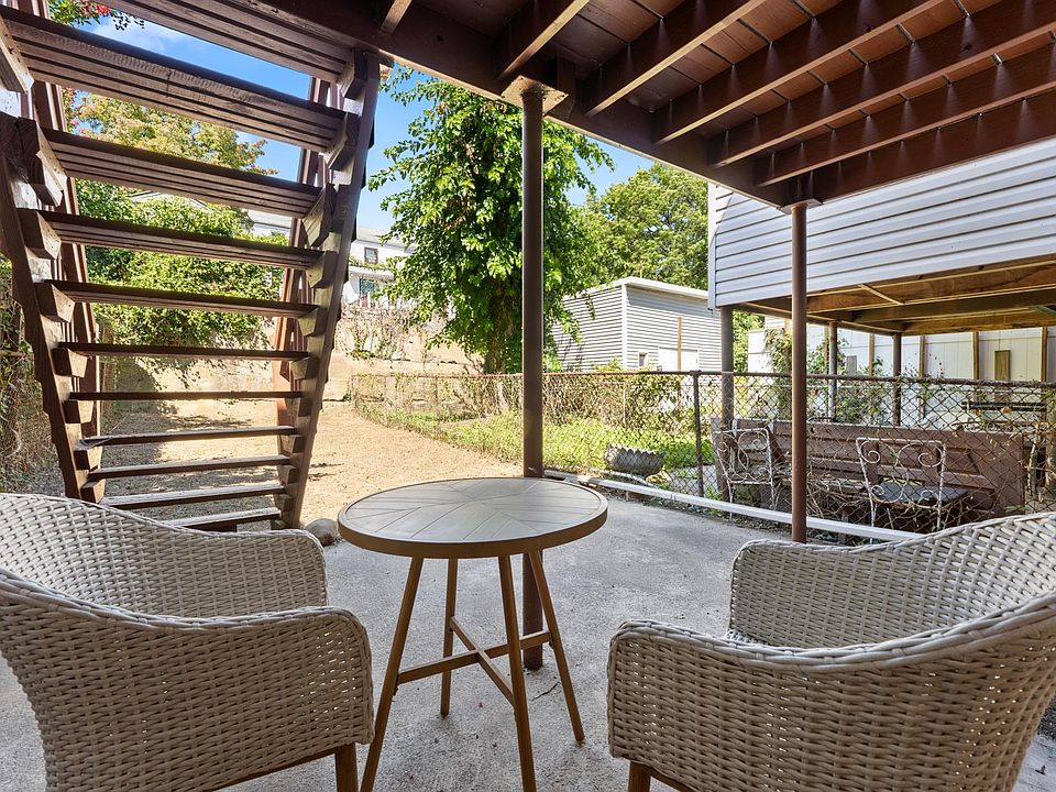 1st image of 1160 Adee Ave #1