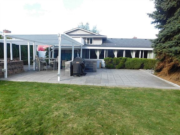 3rd image of 15110 E 11th Ave