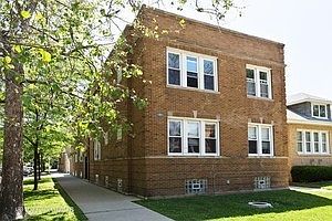 1st image of 5459 N Spaulding Ave