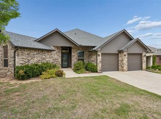 516 NE 23rd Ave, Norman, OK 73072