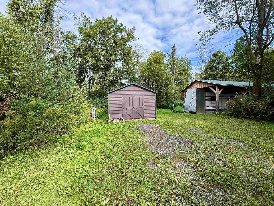 1st image of 517 Maple Ridge Rd