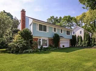 13 Loewen Ct, Rye, NY 10580
