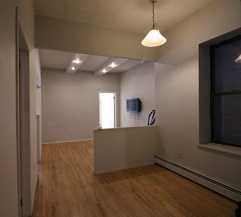 4th image of 415 W 52nd St #5A