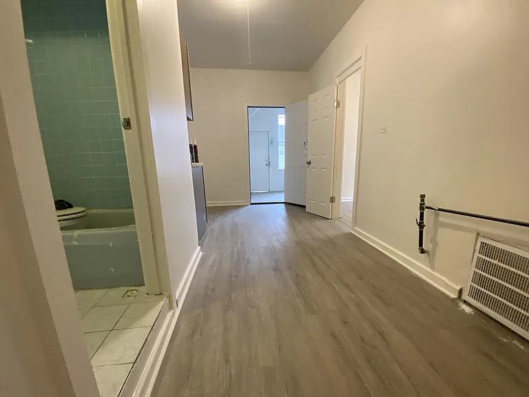 4450 S Wood St #2-R — Photo 6