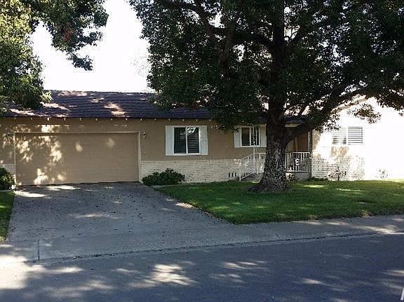 2nd image of 3348 Fresno Ave