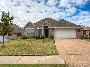 7504 Whitestone Ranch Rd, Benbrook, TX 76126