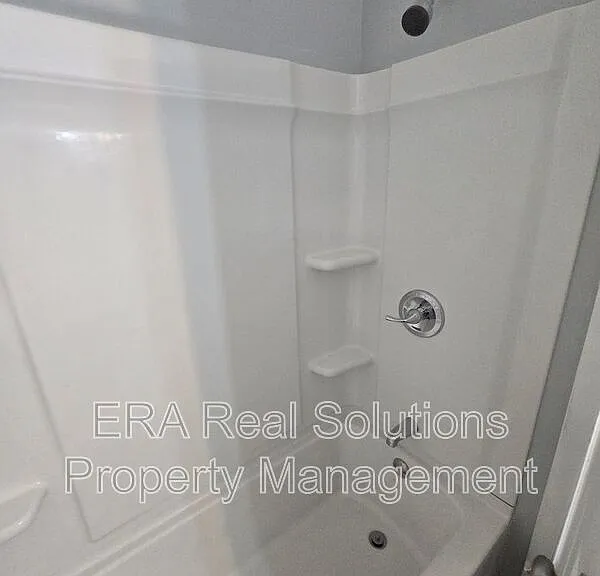 1718 Carstare Dr — Photo 8
