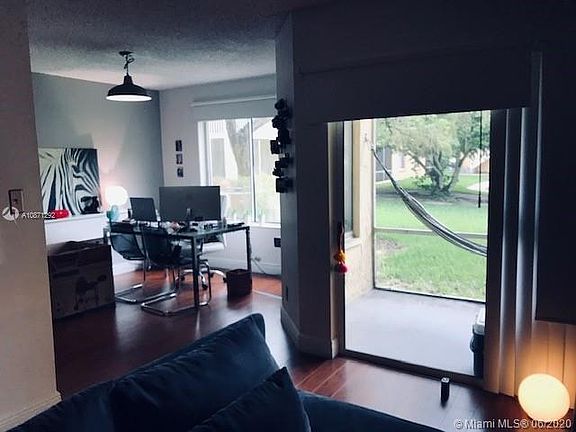 5th image of 1062 Coral Club Dr #1062